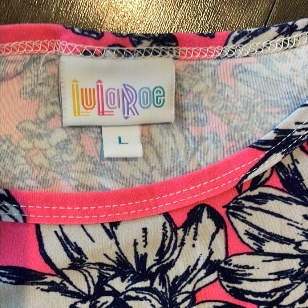 LuLaRoe Pink Floral Top - Picture 2 of 4